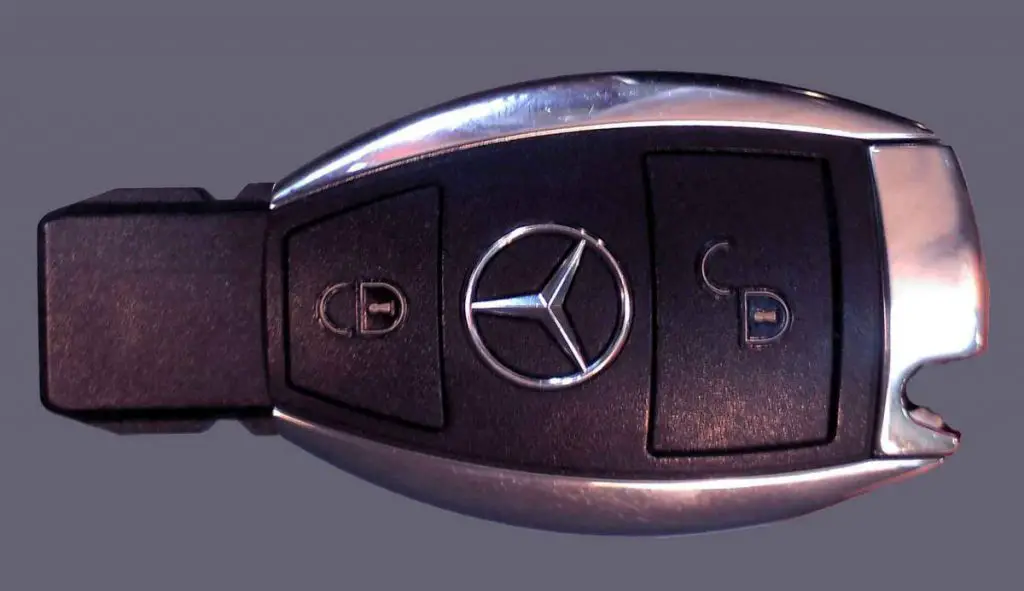 Smart Key (Image Courtesy: Mercedes Benz)