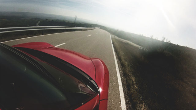 Отклонение автомобиля от прямолинейного движения Отклонение автомобиля от прямолинейного движения