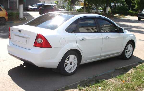 Ford focus 2 r18